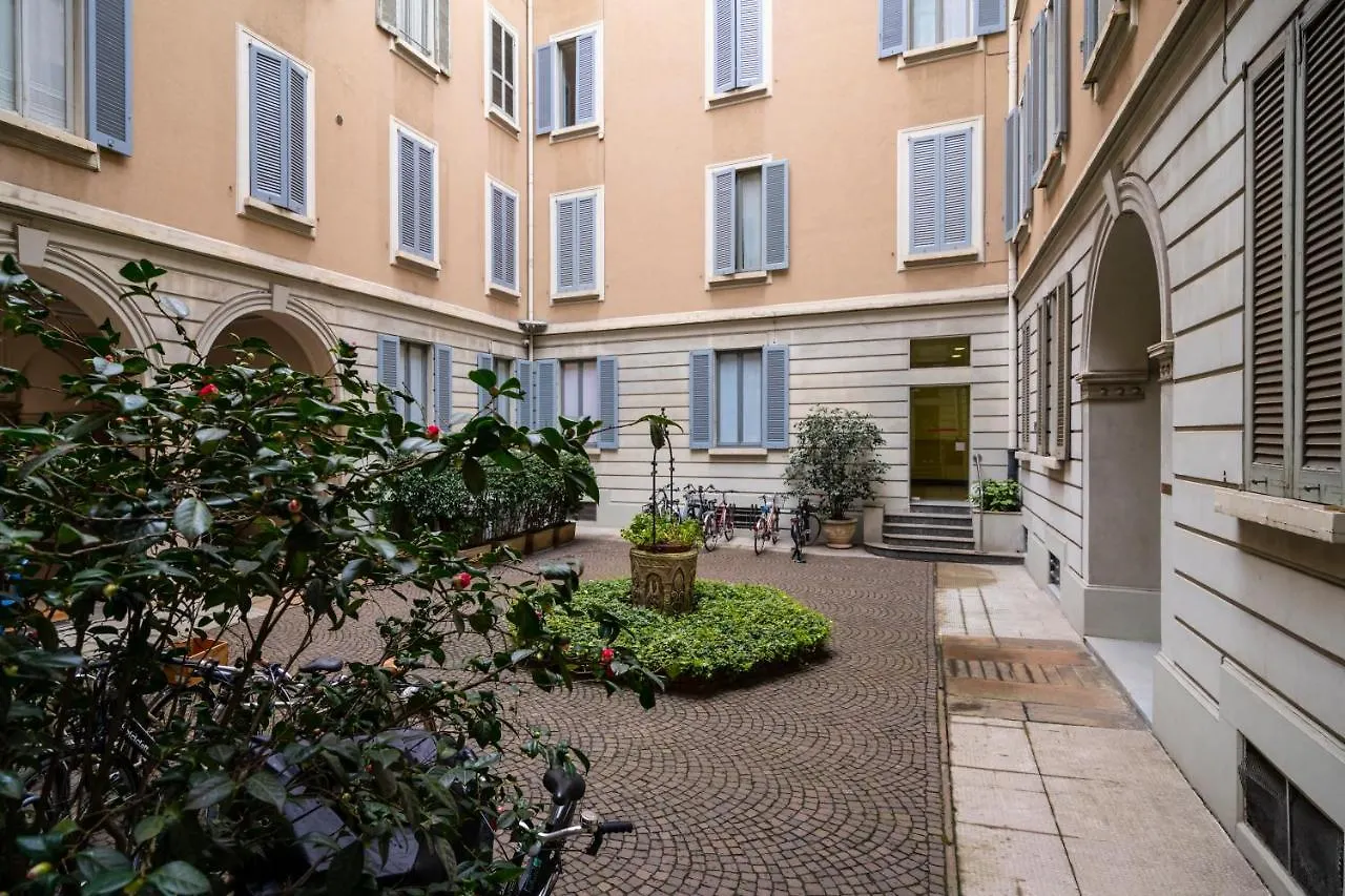 Real Jewel Next To Cenacolo And Cadorna Station Apartman Milánó 0*,  Olaszország